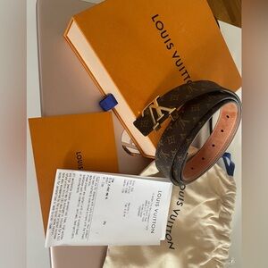 LOUIS VUITTON 
Monogram 25mm LV Initiales Belt NWOT with gift receipt 95/38